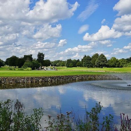 Aparthotel Am Golfclub Treudelberg ハンブルク エクステリア 写真