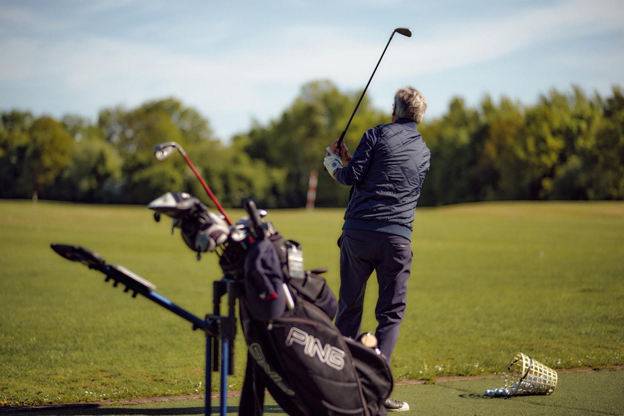 Aparthotel Am Golfclub Treudelberg ハンブルク エクステリア 写真