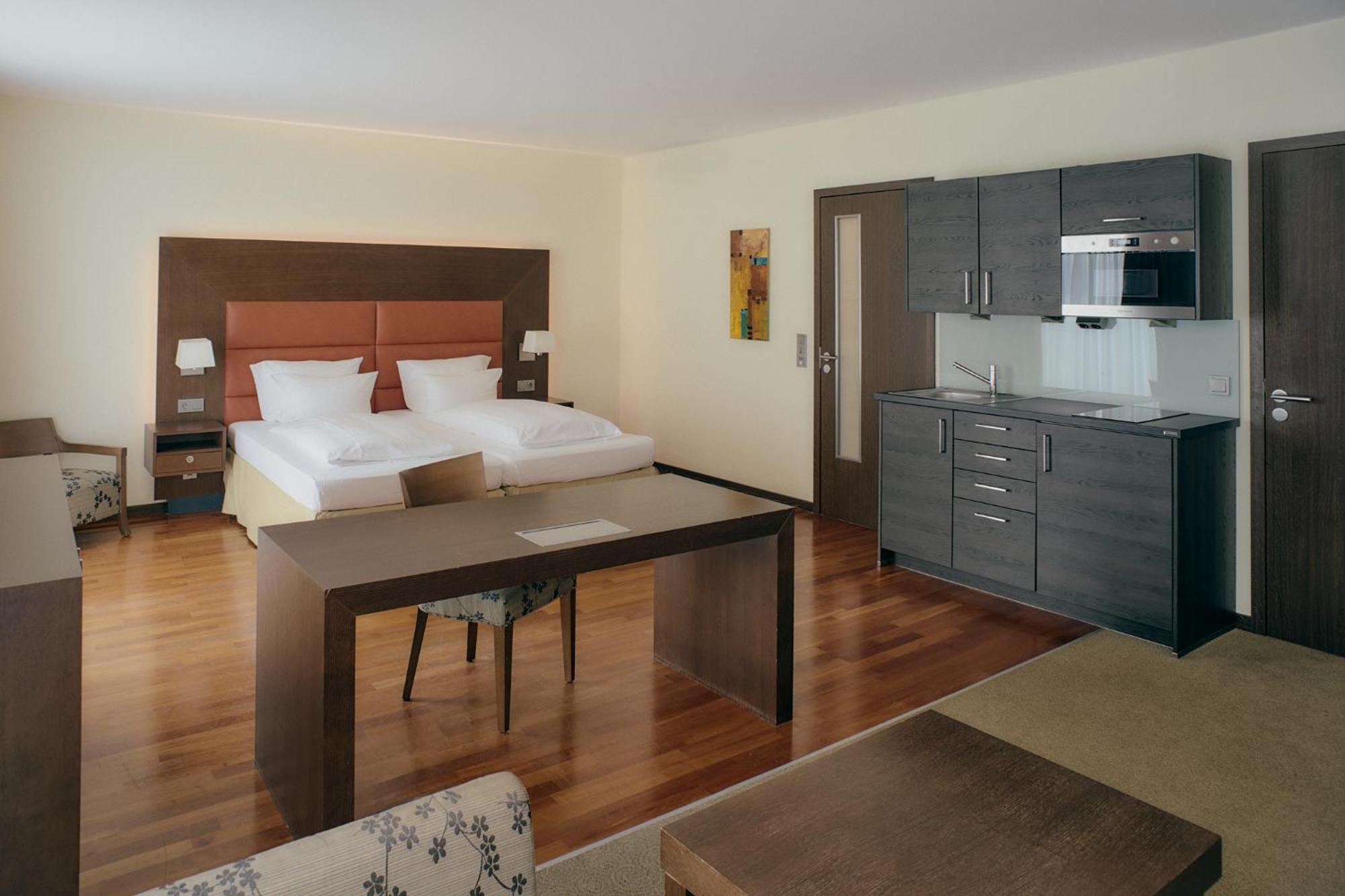 Aparthotel Am Golfclub Treudelberg ハンブルク エクステリア 写真