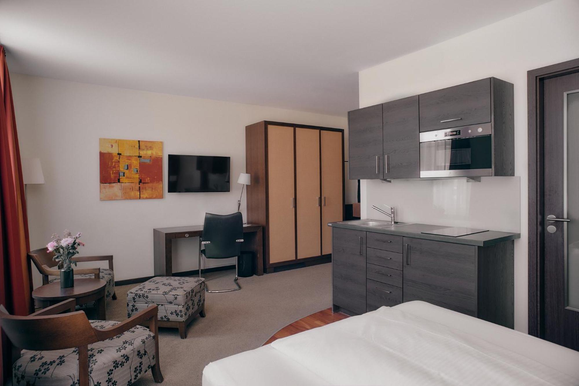 Aparthotel Am Golfclub Treudelberg ハンブルク エクステリア 写真