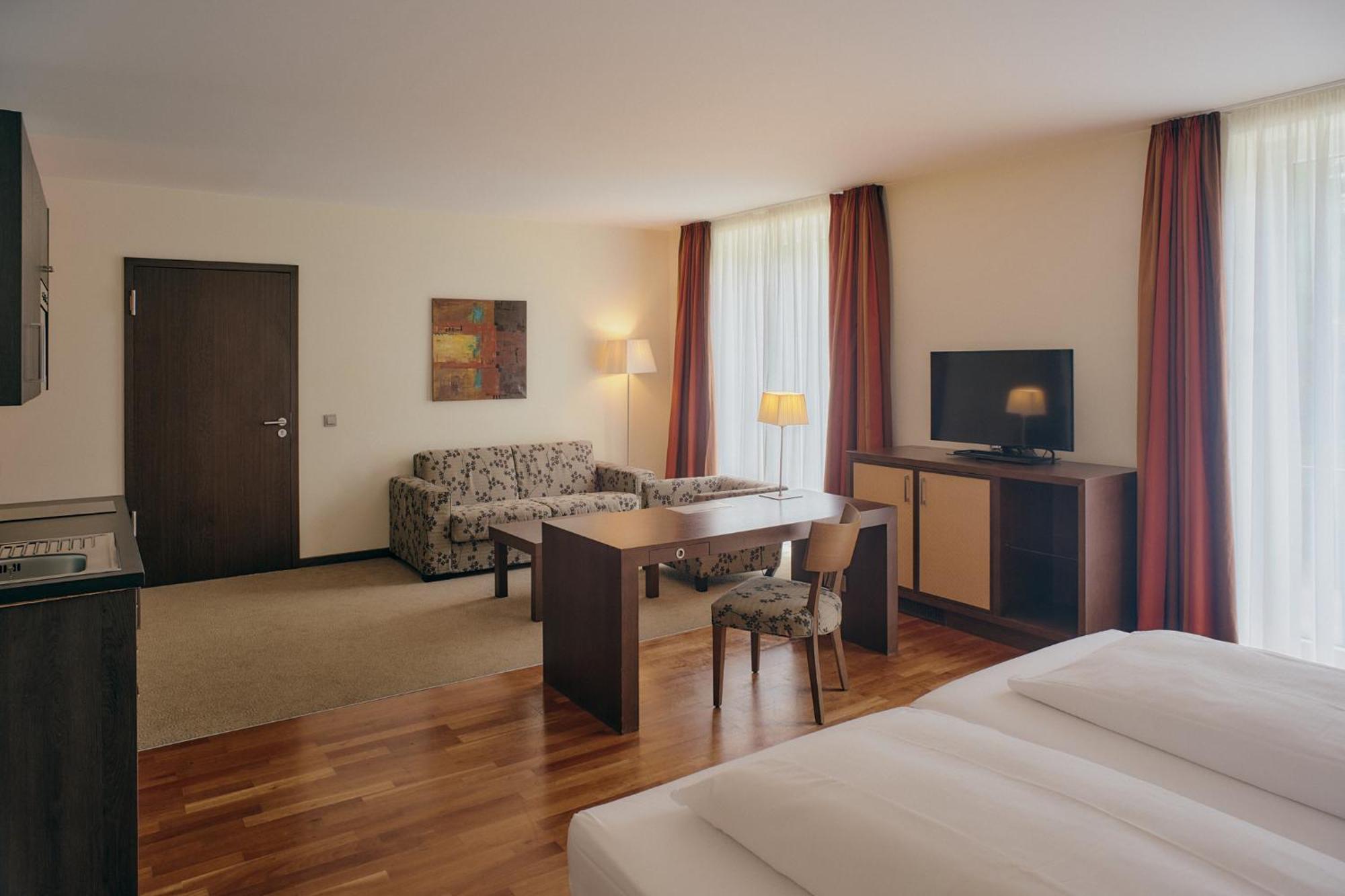 Aparthotel Am Golfclub Treudelberg ハンブルク エクステリア 写真