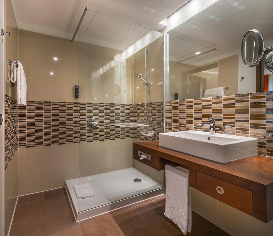 Aparthotel Am Golfclub Treudelberg ハンブルク エクステリア 写真