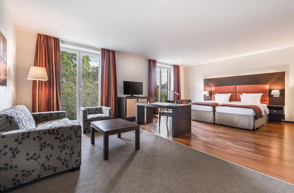 Aparthotel Am Golfclub Treudelberg ハンブルク エクステリア 写真
